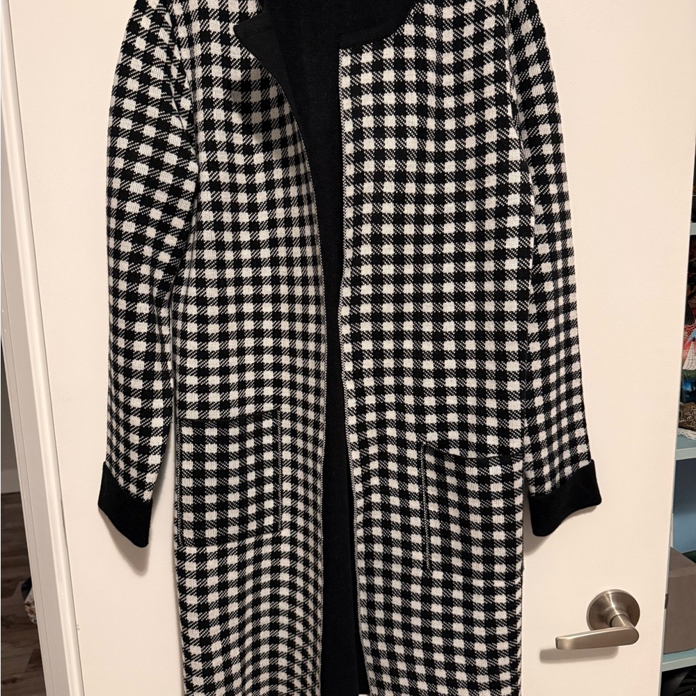 Suzy Shier Black and White Checkered Cardigan